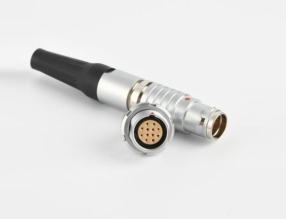 如何確定航空連接器的開板尺寸？